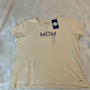 NWT Life is Good Womens XXL Cream Mom Flowers V-Neck Short Sleeve Crusher Tshirt